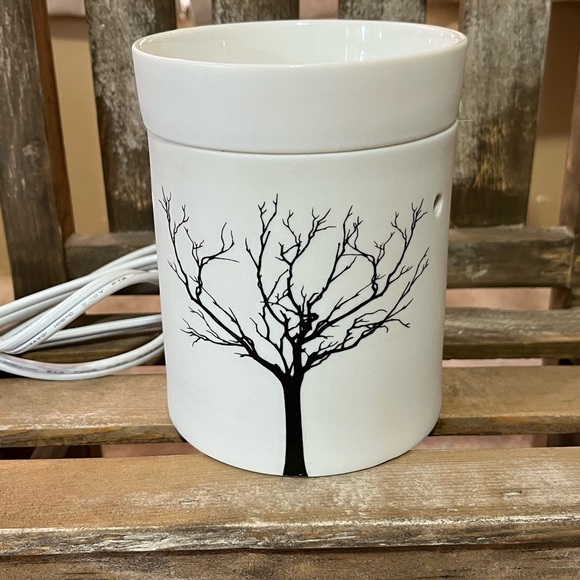 Scentsy Warmer Tilia Tree #2 (chipped lid) - Picture 2 of 6